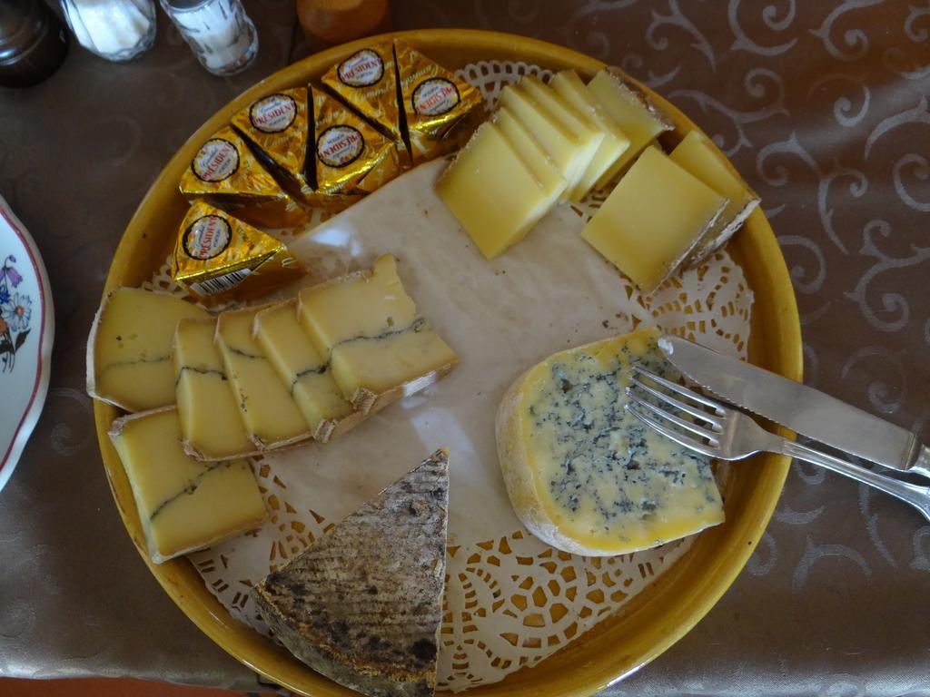 Échenevex Auberge Des Chasseurs מראה חיצוני תמונה
