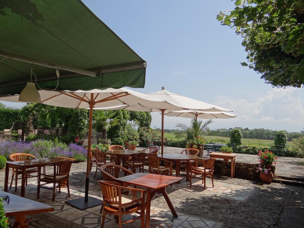 Échenevex Auberge Des Chasseurs מראה חיצוני תמונה